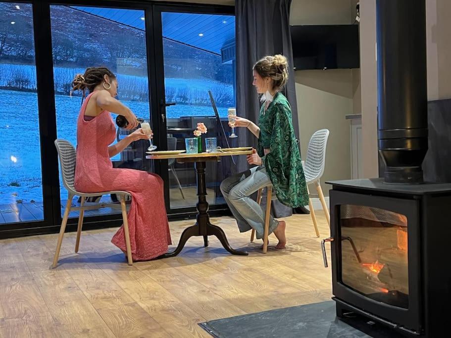 Quirky, Luxury Hideaway Villa Llanbrynmair Exteriör bild